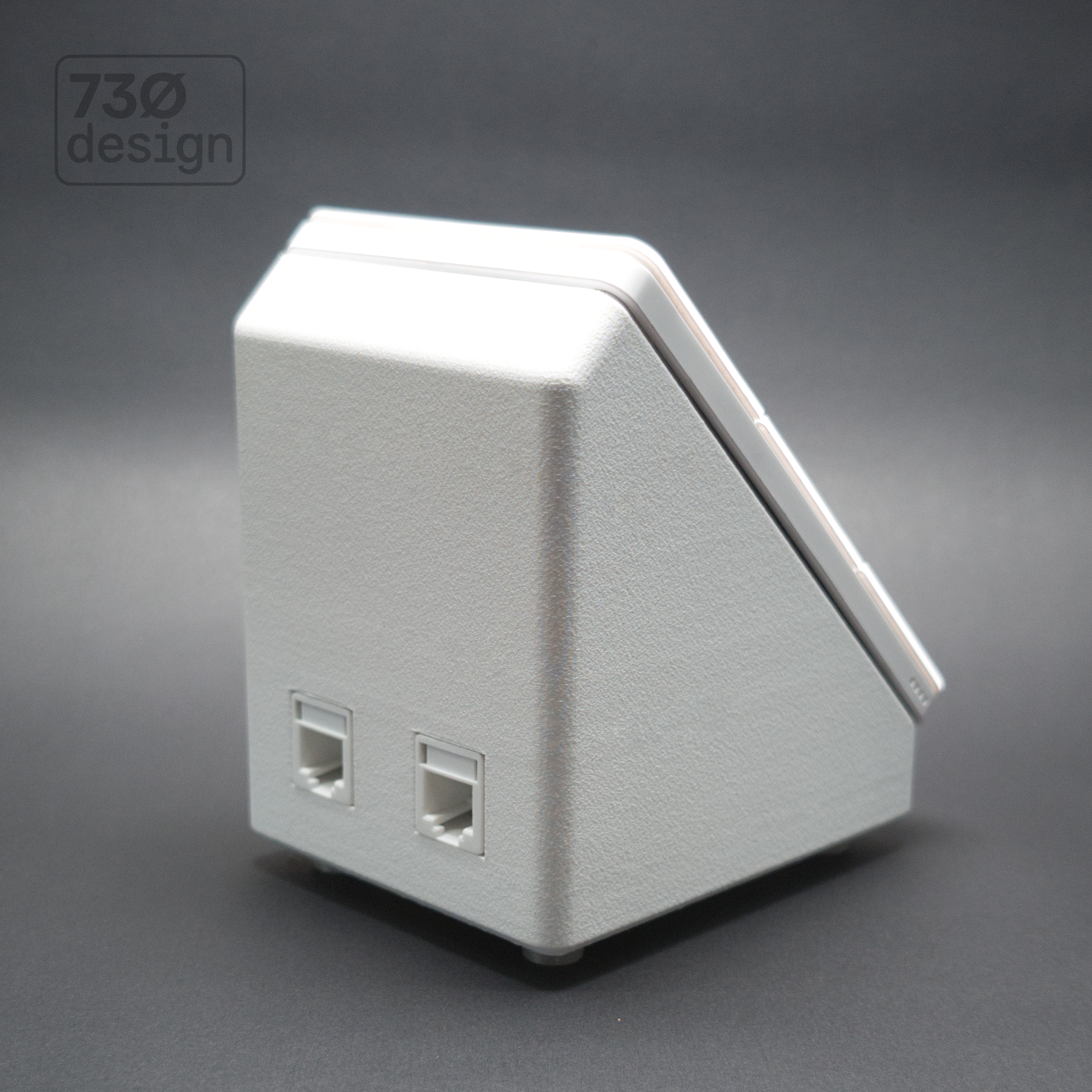 ControlBase Designed for Dynalite Antumbra shown in Arctic White Finish with white Antumbra Display Panel back view with keystone connectors installed